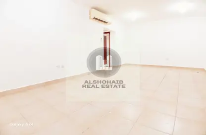 Apartment - 3 Bedrooms - 2 Bathrooms for rent in Al Falah Street - City Downtown - Abu Dhabi