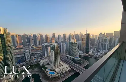 Apartment - 3 Bedrooms - 4 Bathrooms for rent in No.9 - Dubai Marina - Dubai