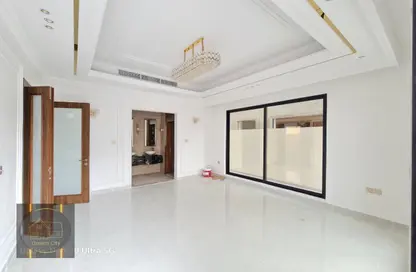 Villa - 5 Bedrooms for sale in Ajman Downtown - Ajman