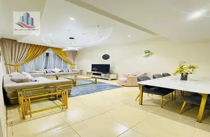 Apartment - 1 Bedroom - 2 Bathrooms for rent in Al Khan Corniche - Al Khan - Sharjah