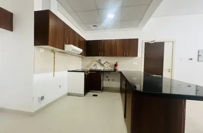 Apartment - 1 Bathroom for rent in Nova Tower - Dubai Silicon Oasis - Dubai