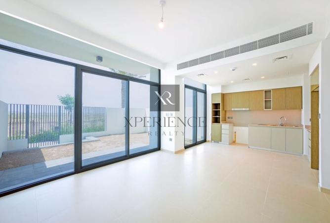 Townhouse - 3 Bedrooms - 4 Bathrooms for sale in Sun - Arabian Ranches 3 - Dubai