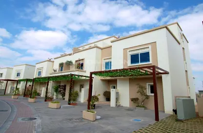 Villa - 3 Bedrooms - 4 Bathrooms for rent in Arabian Style - Al Reef Villas - Al Reef - Abu Dhabi