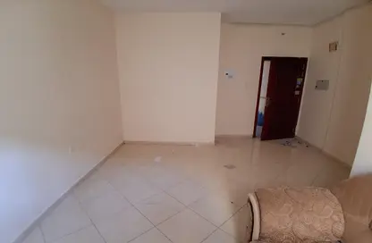 Apartment - 1 Bathroom for rent in Al Naba'ah - Al Sharq - Sharjah