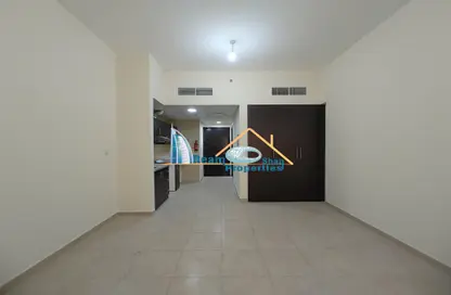 Apartment - 1 Bathroom for rent in Silicon Gates 1 - Silicon Gates - Dubai Silicon Oasis - Dubai