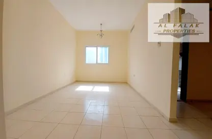 Apartment - 1 Bedroom - 2 Bathrooms for rent in Al Taawoon Tower 1 - Al Taawoon Towers - Al Khan - Sharjah