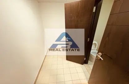 Apartment - 3 Bedrooms - 4 Bathrooms for rent in Al Ain Tower - Khalidiya Street - Al Khalidiya - Abu Dhabi