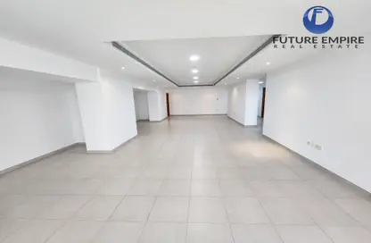 Apartment - 1 Bedroom - 2 Bathrooms for rent in Blue Tower - Sheikh Zayed Road - Dubai