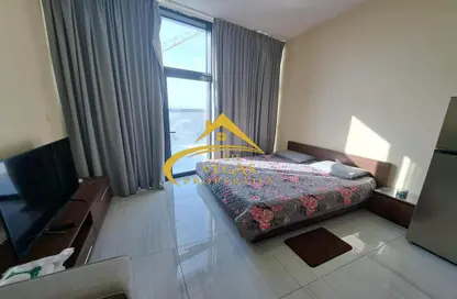 صورة لـ غرفة- غرفة النوم شقة - 1 حمام للايجار في برج او2 - قرية الجميرا سركل - دبي ، صورة رقم 1