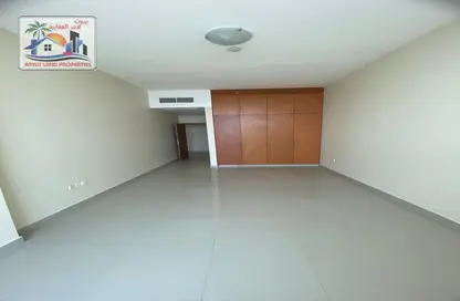 Apartment - 1 Bedroom - 2 Bathrooms for rent in Moon Towers - Al Nahda - Sharjah