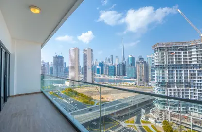 Apartment - 1 Bedroom - 2 Bathrooms for sale in SOL Bay - Business Bay - Dubai