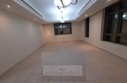 Apartment - 3 Bedrooms - 3 Bathrooms for rent in Shabiya 9 - Shabiya - Mussafah - Abu Dhabi