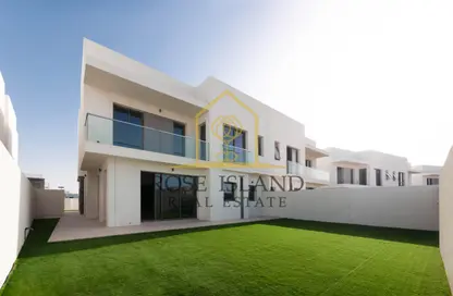 Villa - 4 Bedrooms - 5 Bathrooms for sale in Redwoods - Yas Acres - Yas Island - Abu Dhabi