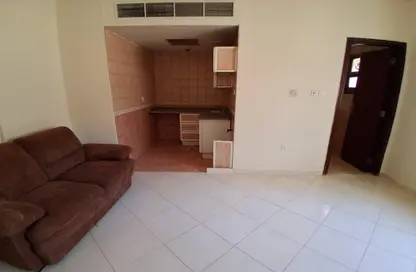 Apartment - 1 Bathroom for rent in Al Naba'ah - Al Sharq - Sharjah