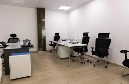 Office Space - Studio - 1 Bathroom for rent in Marina Plaza - Dubai Marina - Dubai