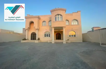 Villa - 6 Bedrooms for rent in Madinat Al Riyad - Abu Dhabi