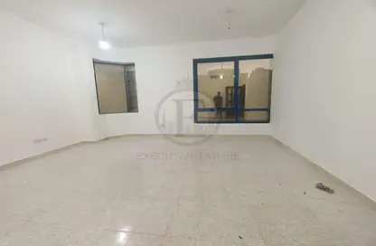 Apartment - 2 Bedrooms - 2 Bathrooms for rent in Manara Tower - Al Khalidiya - Abu Dhabi