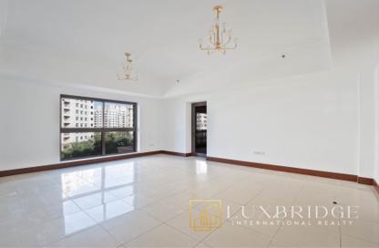 Apartment - 3 Bedrooms - 4 Bathrooms for sale in Golden Mile 6 - Golden Mile - Palm Jumeirah - Dubai