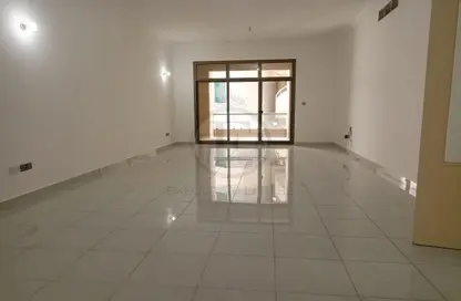 Apartment - 2 Bedrooms - 4 Bathrooms for rent in Al Jimi Avenue - Al Khalidiya - Abu Dhabi