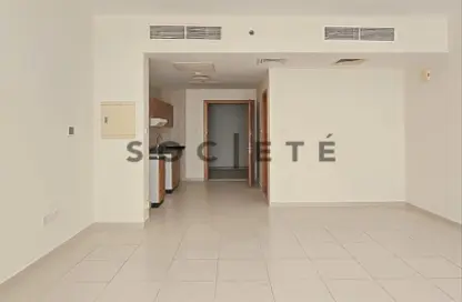 Apartment - 1 Bathroom for rent in Magnolia 1 - Emirates Gardens 2 - Jumeirah Village Circle - Dubai