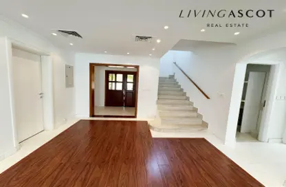 Villa - 5 Bedrooms - 4 Bathrooms for rent in Meadows 4 - Meadows - Dubai