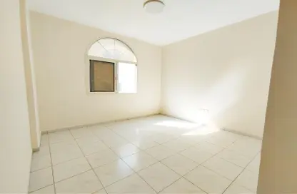 Apartment - 2 Bedrooms - 3 Bathrooms for rent in Fire Station Road - Muwaileh - Sharjah