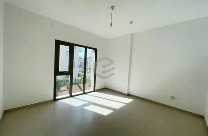 Apartment - 1 Bedroom - 2 Bathrooms for rent in Hayat Boulevard-2B - Hayat Boulevard - Town Square - Dubai