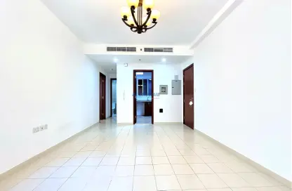 Apartment - 1 Bedroom - 2 Bathrooms for rent in Al Garhoud - Dubai