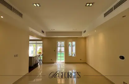 Townhouse - 2 Bedrooms - 2 Bathrooms for rent in Maeen 4 - Maeen - The Lakes - Dubai