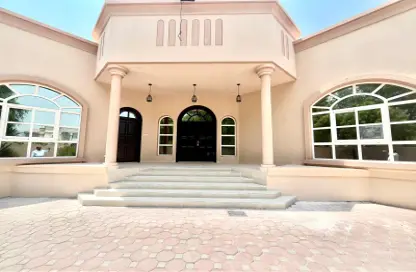 Villa - 3 Bedrooms - 5 Bathrooms for rent in Al Barsha 2 - Al Barsha - Dubai