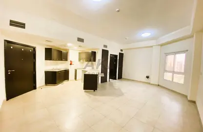 Apartment - 1 Bathroom for rent in Al Thamam - Remraam - Dubai Land - Dubai