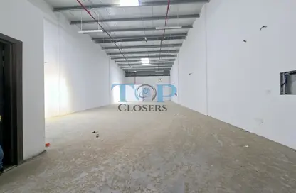 Warehouse - Studio - 1 Bathroom for rent in Wadi AL AIN 1 - Al Noud - Al Ain