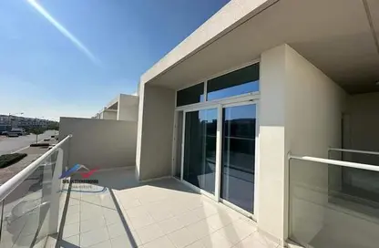 Townhouse - 3 Bedrooms - 3 Bathrooms for rent in Avencia - Damac Hills 2 - Dubai