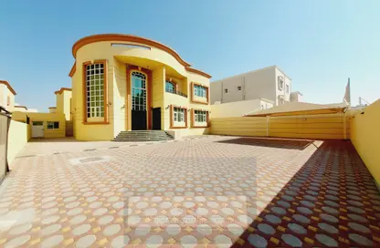 Villa - 4 Bedrooms - 6 Bathrooms for rent in Mohamed Bin Zayed City - Abu Dhabi