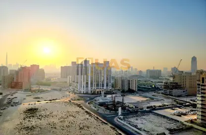 Apartment - 2 Bedrooms - 2 Bathrooms for rent in Ayesha Tower - Al Jaddaf - Dubai