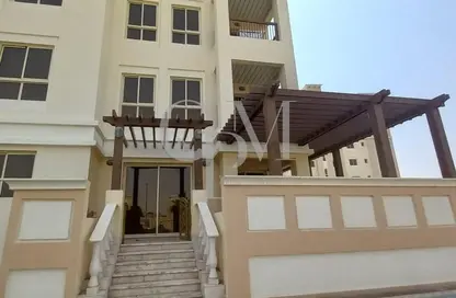 Apartment - 3 Bedrooms - 5 Bathrooms for sale in Bawabat Al Sharq - Baniyas East - Baniyas - Abu Dhabi