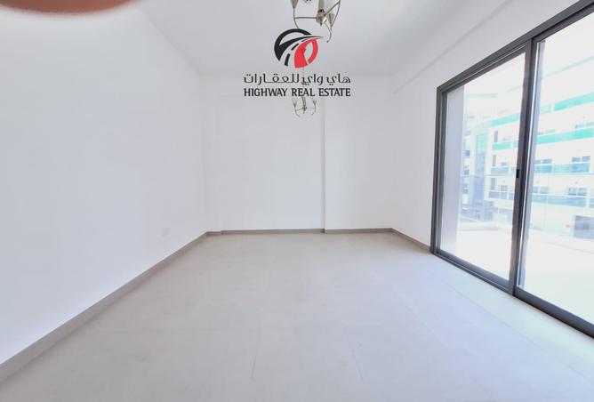 Apartment - 1 Bedroom - 2 Bathrooms for rent in Al Warsan 4 - Al Warsan - Dubai