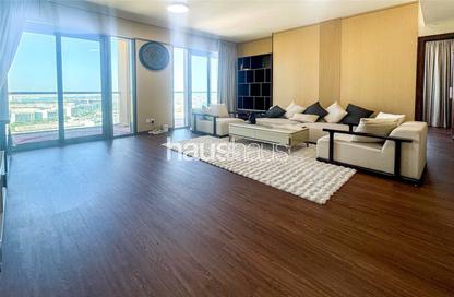 Apartment - 2 Bedrooms - 2 Bathrooms for sale in Golf Tower 1 - Golf Towers - The Views - Dubai