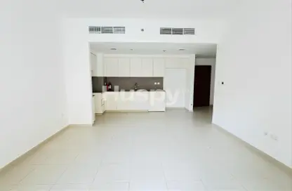 Apartment - 2 Bedrooms - 3 Bathrooms for rent in Zahra Breeze Apartments 3A - Zahra Breeze Apartments - Town Square - Dubai