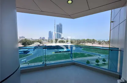 Apartment - 4 Bedrooms - 4 Bathrooms for rent in Al Sahel Tower 1 - Al Sahel Towers - Corniche Road - Abu Dhabi