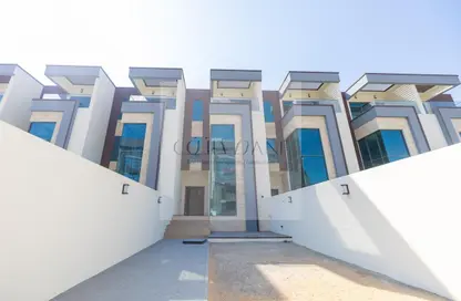 Villa - 4 Bedrooms - 5 Bathrooms for sale in Jumeirah Village Circle - Dubai