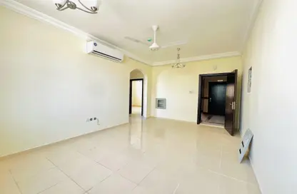 Apartment - 1 Bedroom - 1 Bathroom for rent in Muwailih Building - Muwaileh - Sharjah