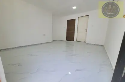 Apartment - 1 Bathroom for rent in Baniyas - Abu Dhabi