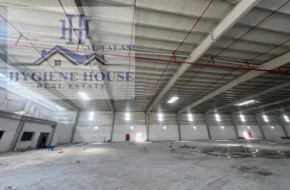 Warehouse - Studio - 3 Bathrooms for rent in Umm Al Thuoob - Umm Al Quwain