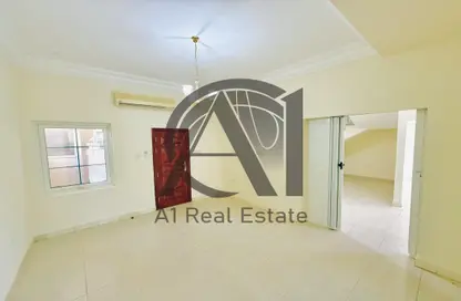 Villa - 5 Bedrooms for rent in Falaj Hazzaa - Al Ain