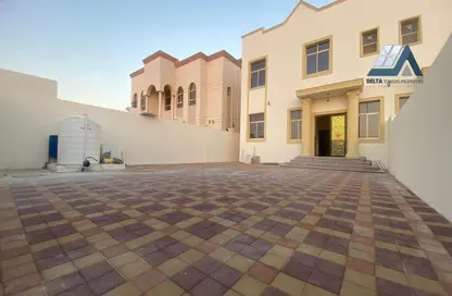 Villa - 5 Bedrooms - 7 Bathrooms for rent in Madinat Al Riyad - Abu Dhabi