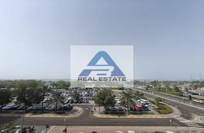 Apartment - 4 Bedrooms - 5 Bathrooms for rent in Corniche Road - Abu Dhabi