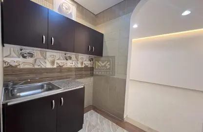 Apartment - 1 Bathroom for rent in Al Mushrif - Abu Dhabi