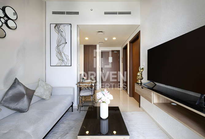 Apartment - 1 Bedroom - 1 Bathroom for sale in Reva Residences - Business Bay - Dubai