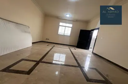 Apartment - 2 Bedrooms - 2 Bathrooms for rent in Shakhbout City - Abu Dhabi